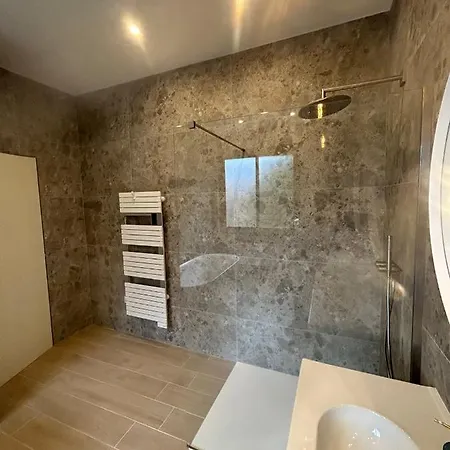 Вилла Bel Air - 240m2 - Freshly Completely Renovated - - Pool - No Party Allowed - No Bachelor-ette *