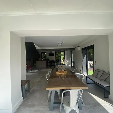 Bel Air - 240m2 - Freshly Completely Renovated - - Pool - No Party Allowed - No Bachelor-ette Вилла Канны